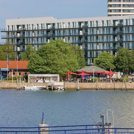 Amazing In Travemuende With Sauna لوبيك
